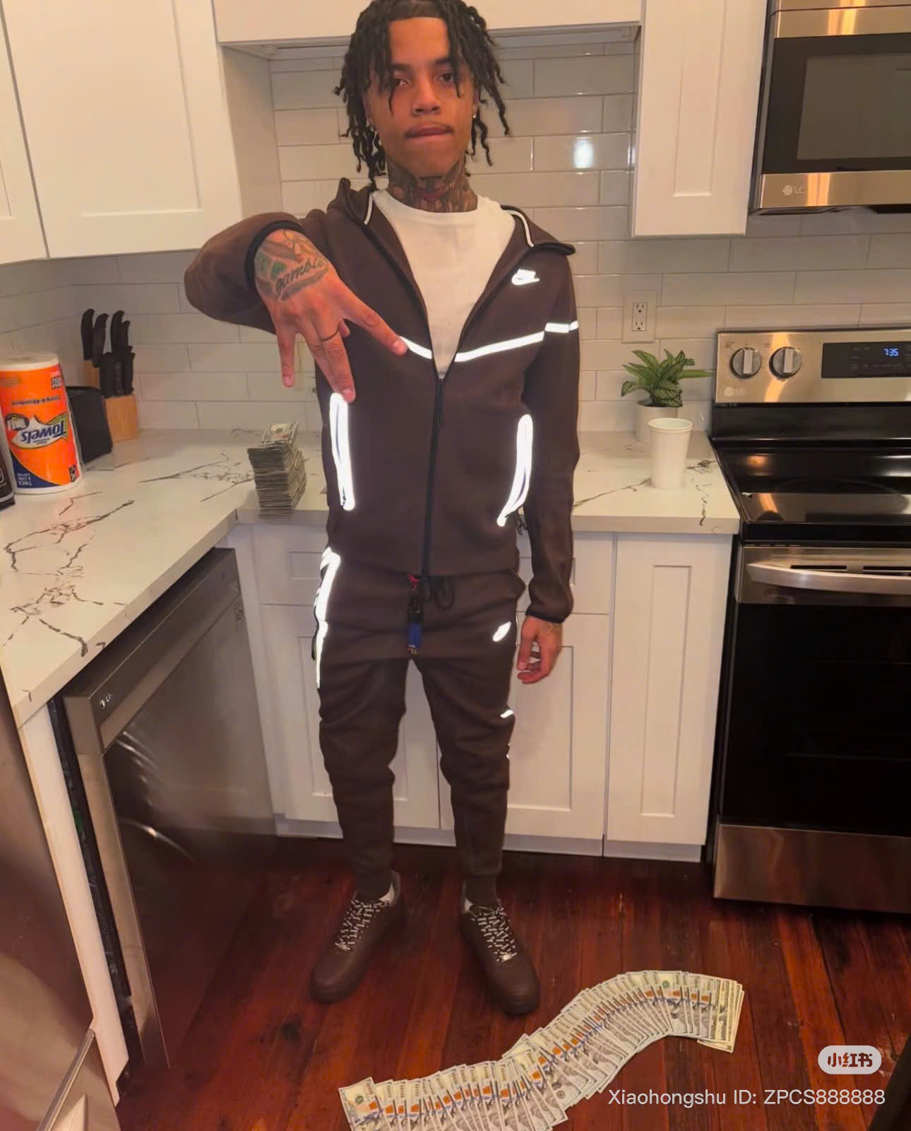 z7131985192526_ccb542c1a0d6ef2bc7cb91c84a3ce8c2