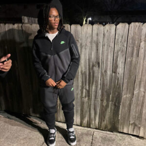 z7132000230483_1d1e5e79216ded82f50f3db72c3d2b6a