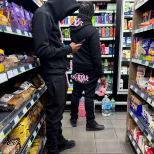 z7153320424472_bdb0eb8094acfdd641e1300af72413aa