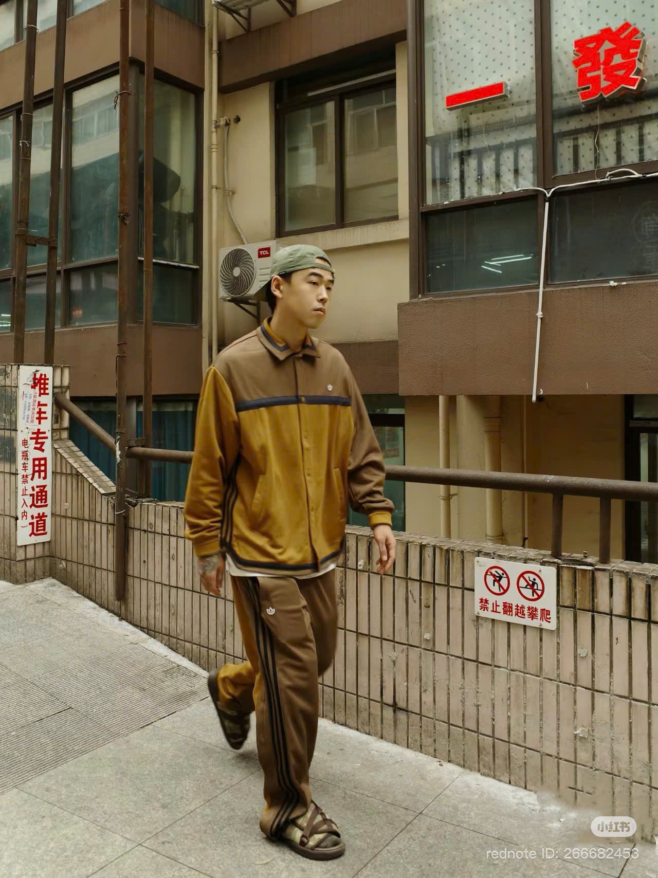 z7175539525884_f79a11beb37bceae414f33c1356e1e45