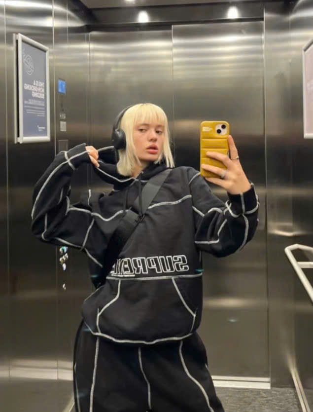 z7213392513172_10866d4d8b60b9b0e0ce7ee2c7fcf83d