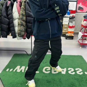 z7309272525119_69f53bb1b609638a22c89ae706a196fc